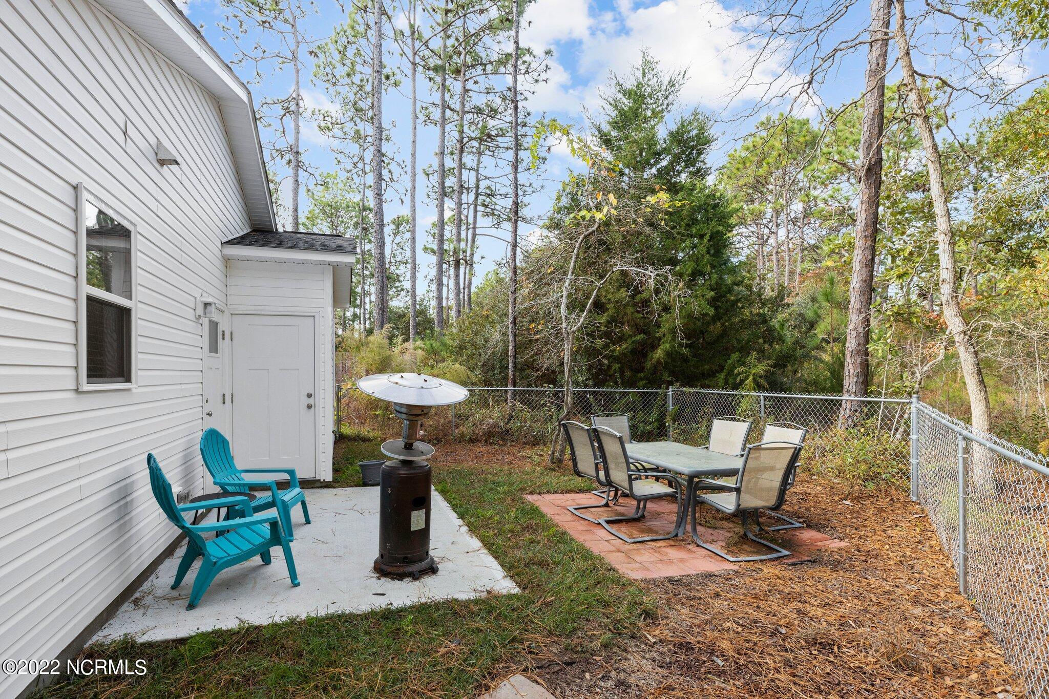 316 Barrington Ridge Bogue, NC 28570 - Photo 14 of 22 Outdoor entertaining