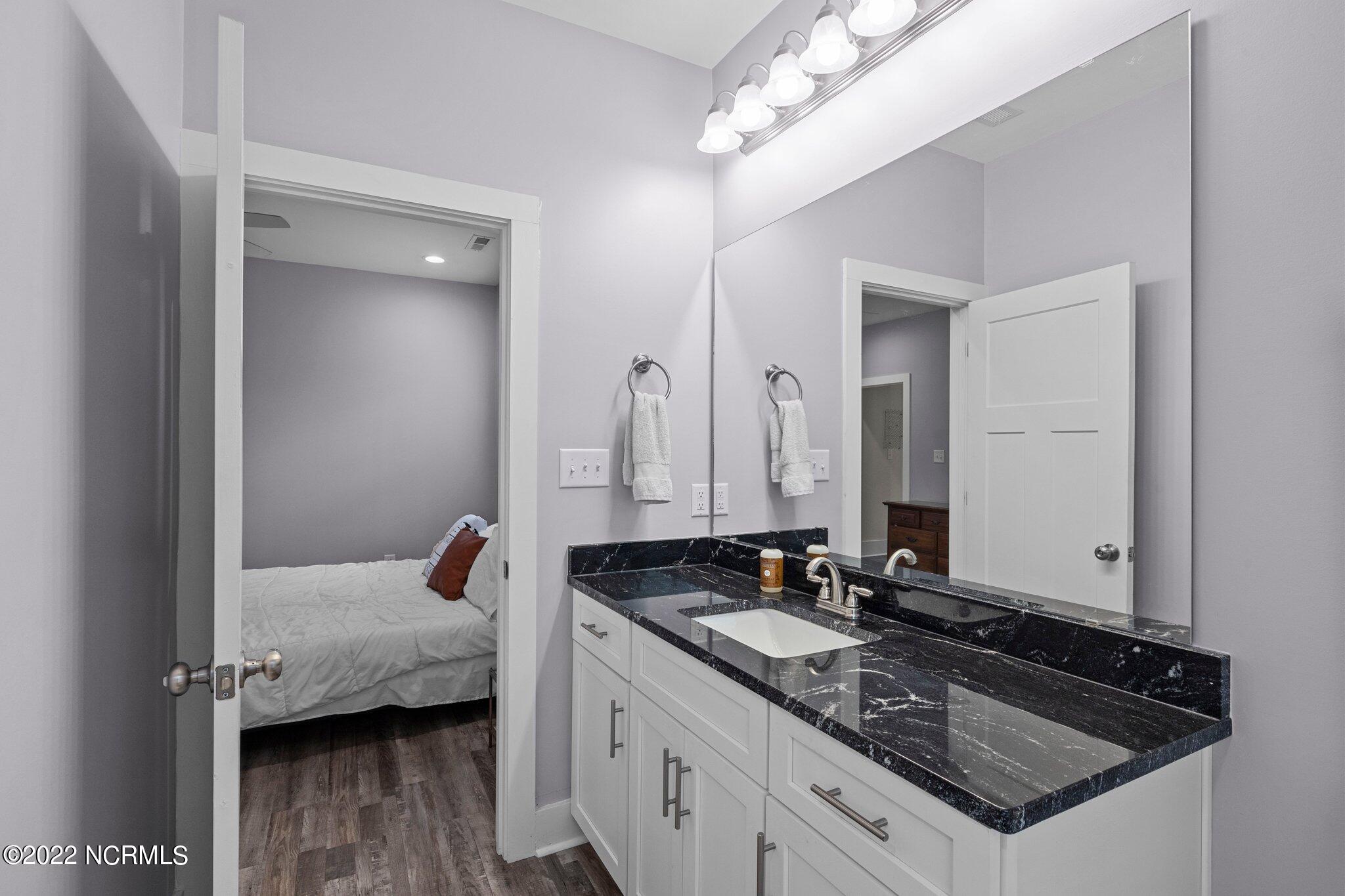 316 Barrington Ridge Bogue, NC 28570 - Photo 8 of 22 Primary Bath