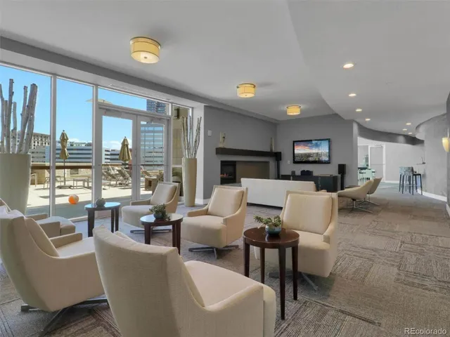 a city street filled with lots of traffic and traffic