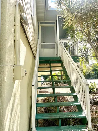 a view of entryway
