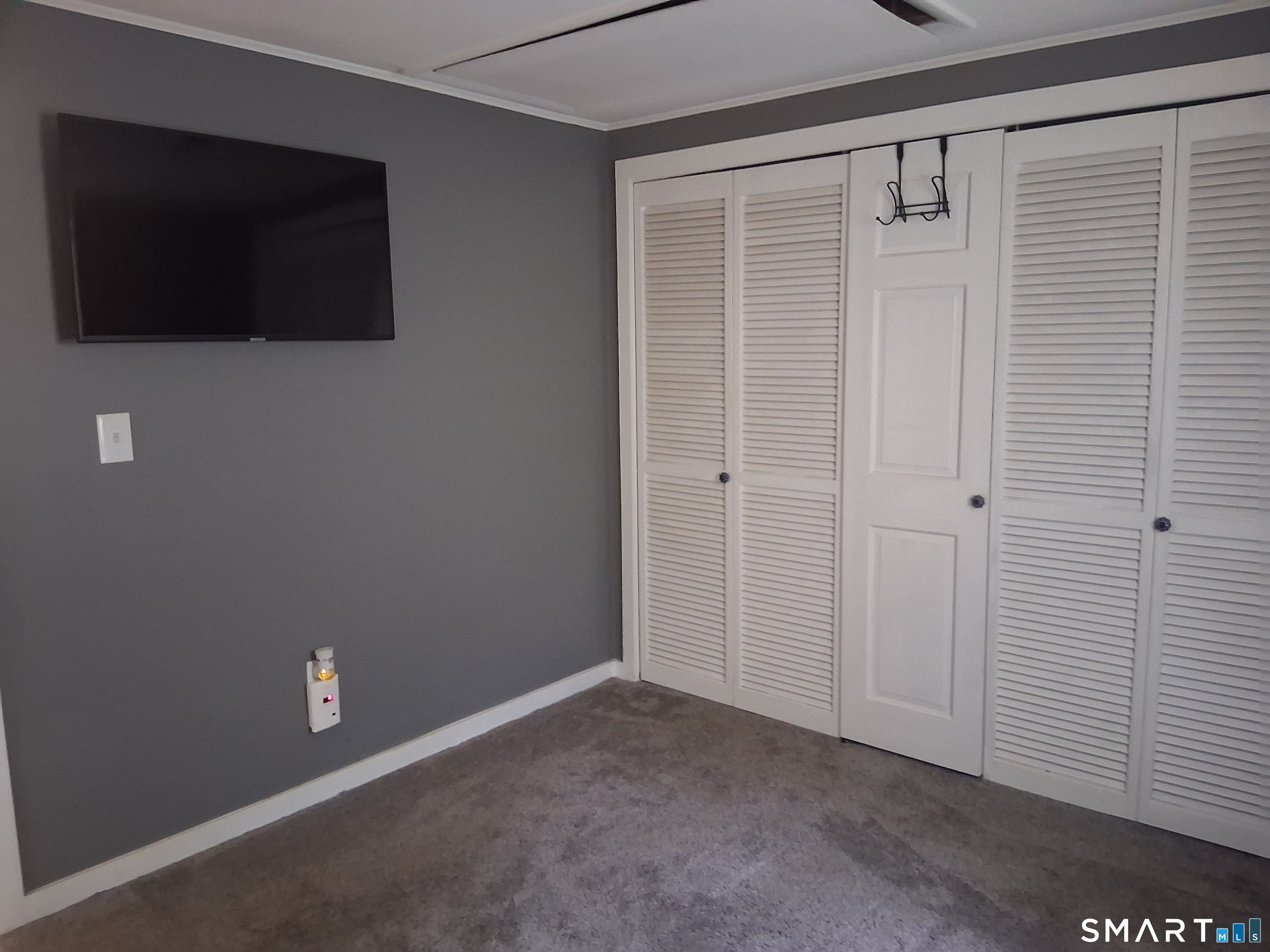 17 Ballou Road Branford, CT 06405 - Photo 9 of 18