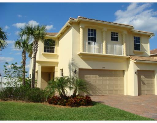3104 Southwest Porpoise Circle Stuart, FL 34997 - Photo 1 of 11 Primary Photo