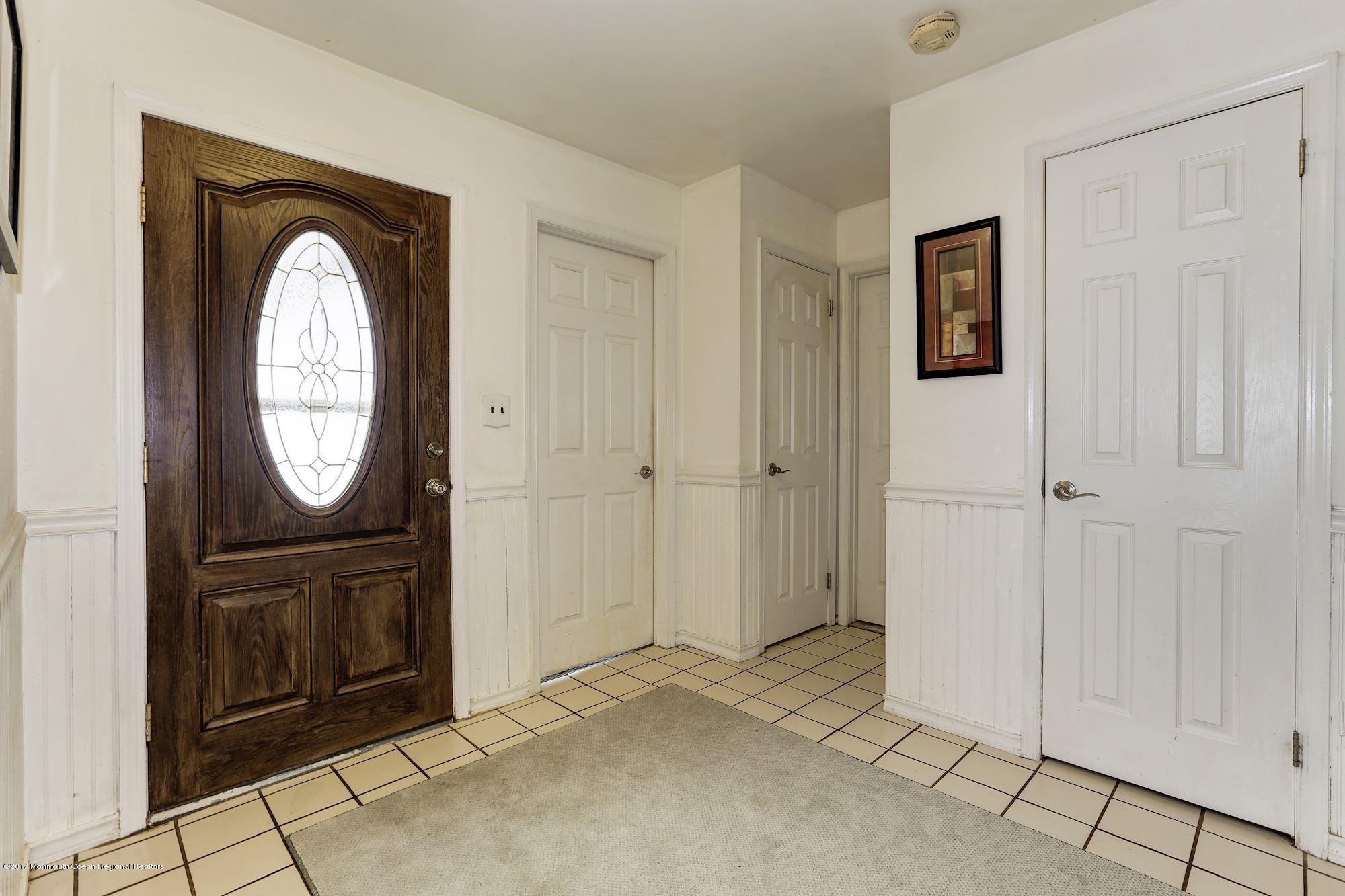 27 Long Road Freehold, NJ 07728 - Photo 20 of 25