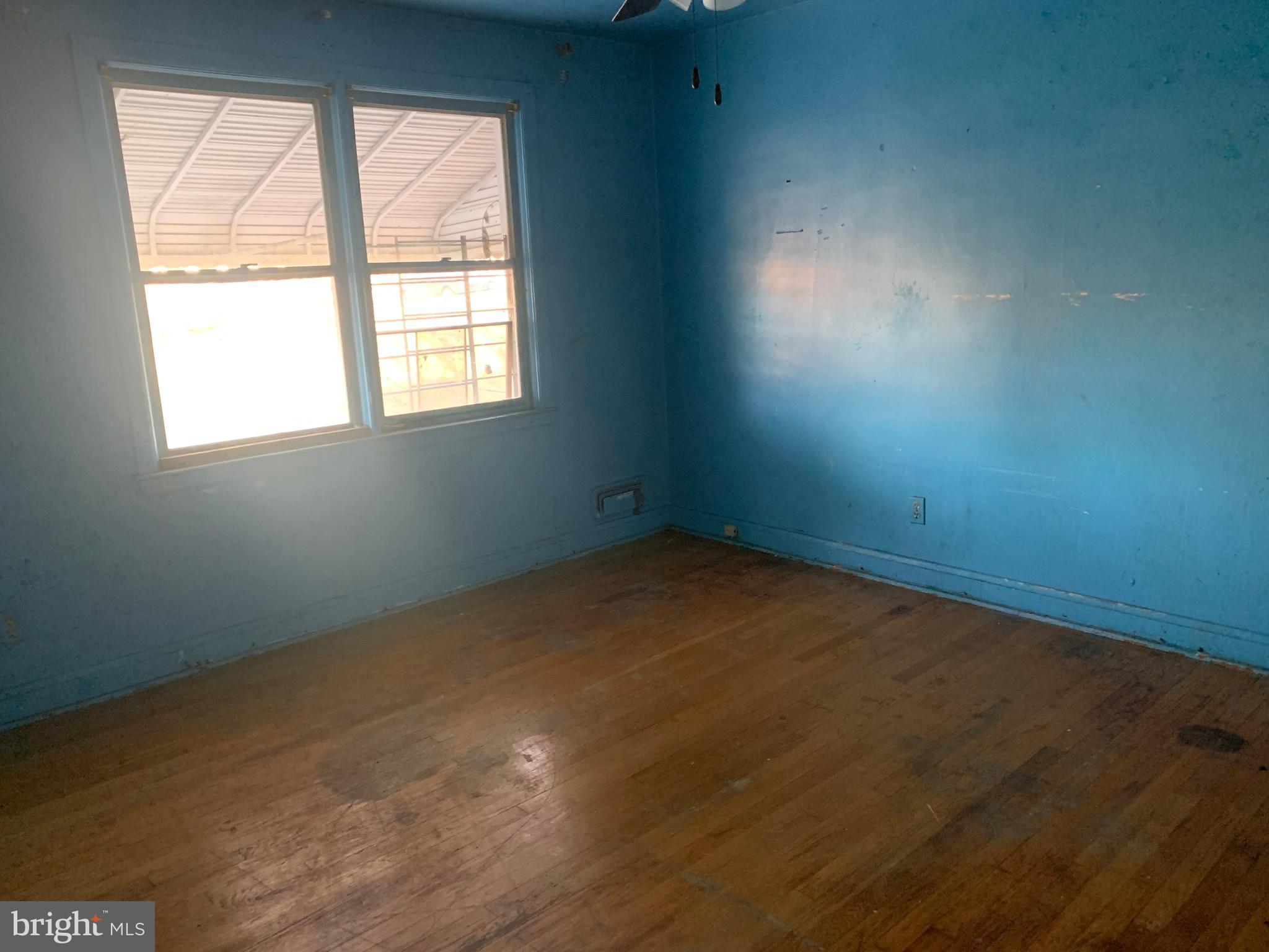 1622 Hartsdale Road Baltimore, MD 21239 - Photo 12 of 31 Bedroom