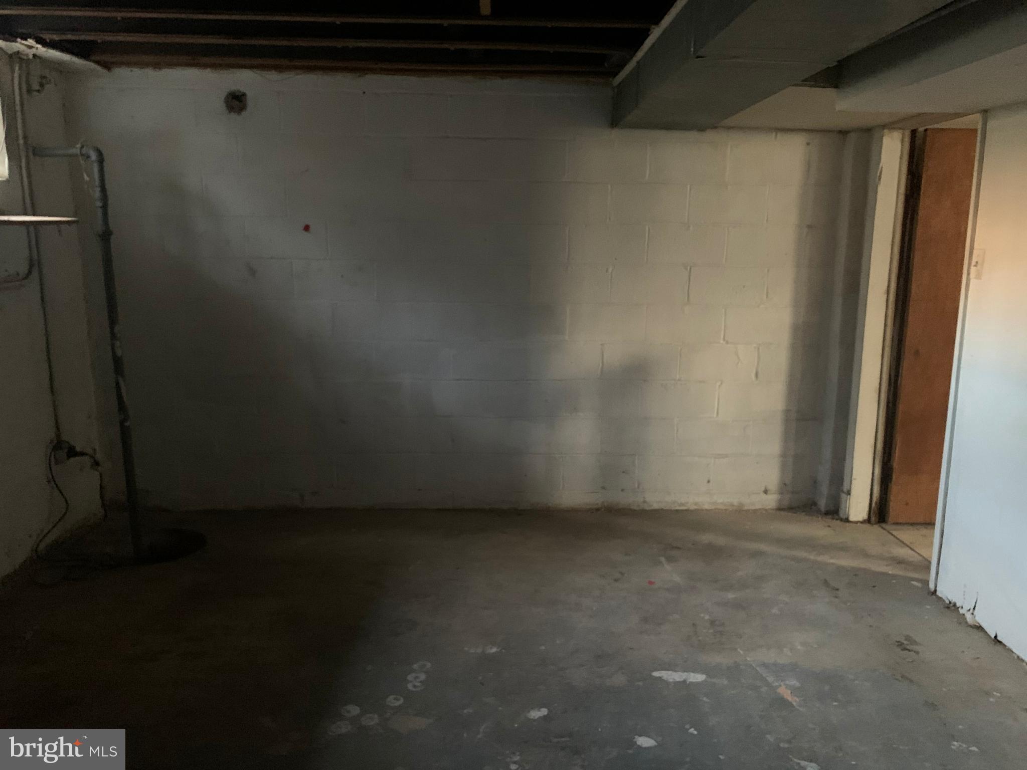 1622 Hartsdale Road Baltimore, MD 21239 - Photo 28 of 31 Basement Storage