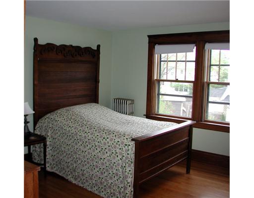 25 Memorial Road Providence, RI 02906 - Photo 8 of 9 Bedroom.
