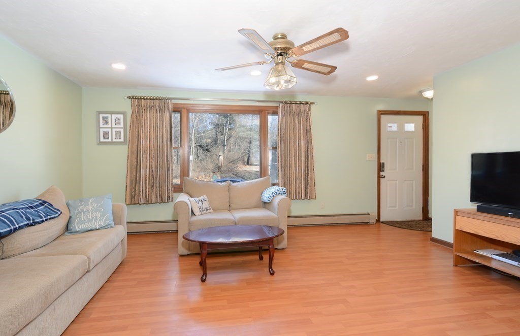 34 Comins Road Oxford, MA 01537 - Photo 7 of 35 Gallery Image 7