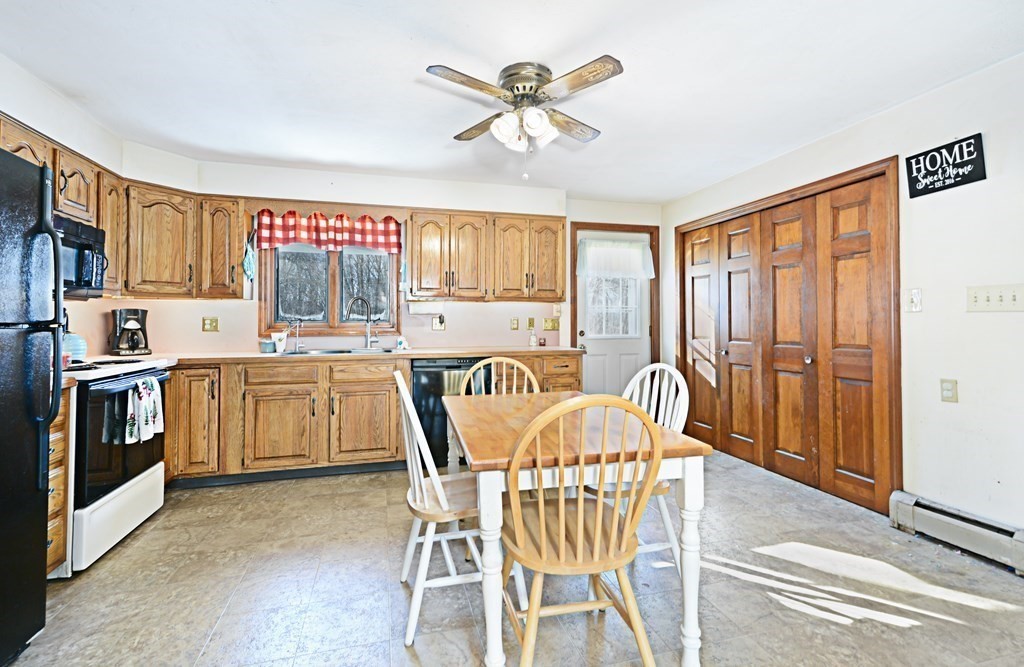 34 Comins Road Oxford, MA 01537 - Photo 9 of 35 Gallery Image 9