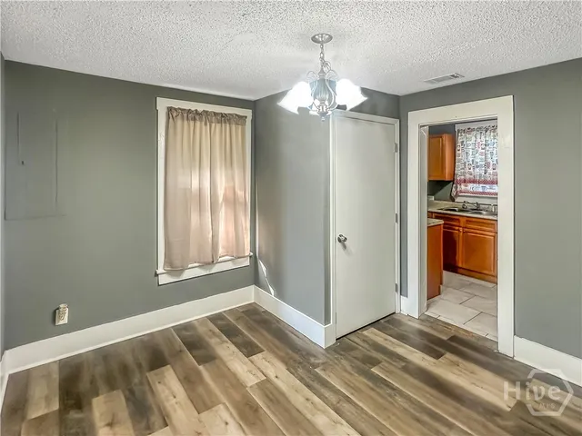 $1,500 | 5021 Temple Street, Unit A, Savannah, GA 31405