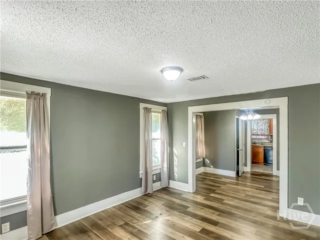 $1,500 | 5021 Temple Street, Unit A, Savannah, GA 31405