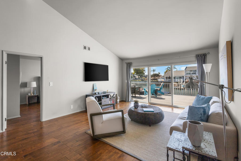 4451 Gateshead Bay Oxnard, CA 93035 - Photo 12 of 41
