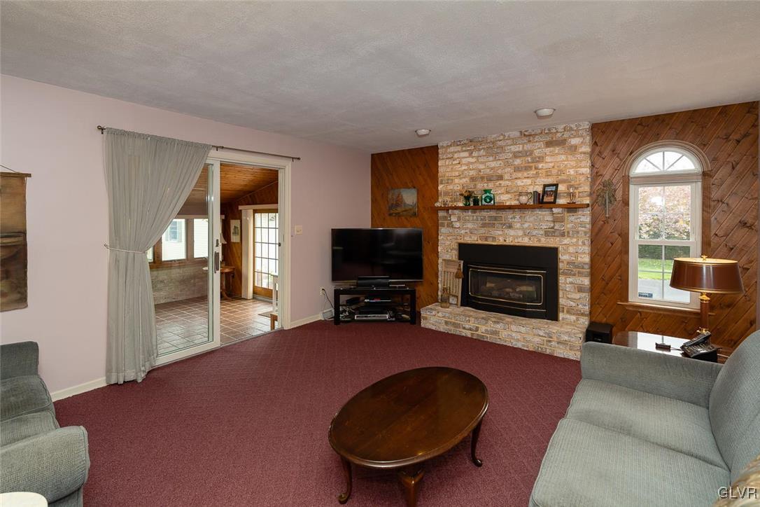 5551 St Peters Road Emmaus, PA 18049 - Photo 9 of 23 Gallery Image 9