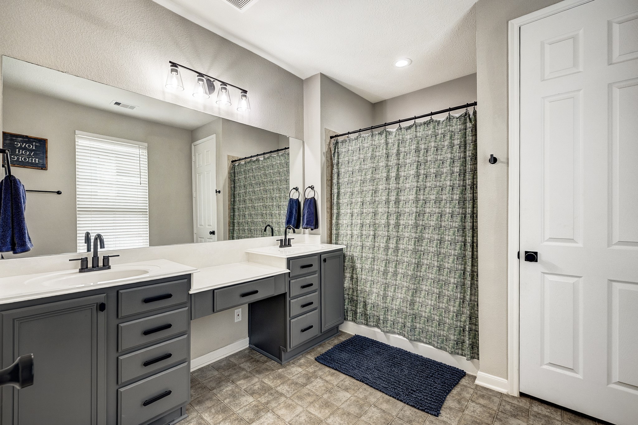 1996 Elkington Circle Conroe, TX 77304 - Photo 19 of 50