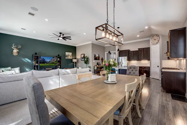 $354,900 | 1996 Elkington Circle, Conroe, TX 77304