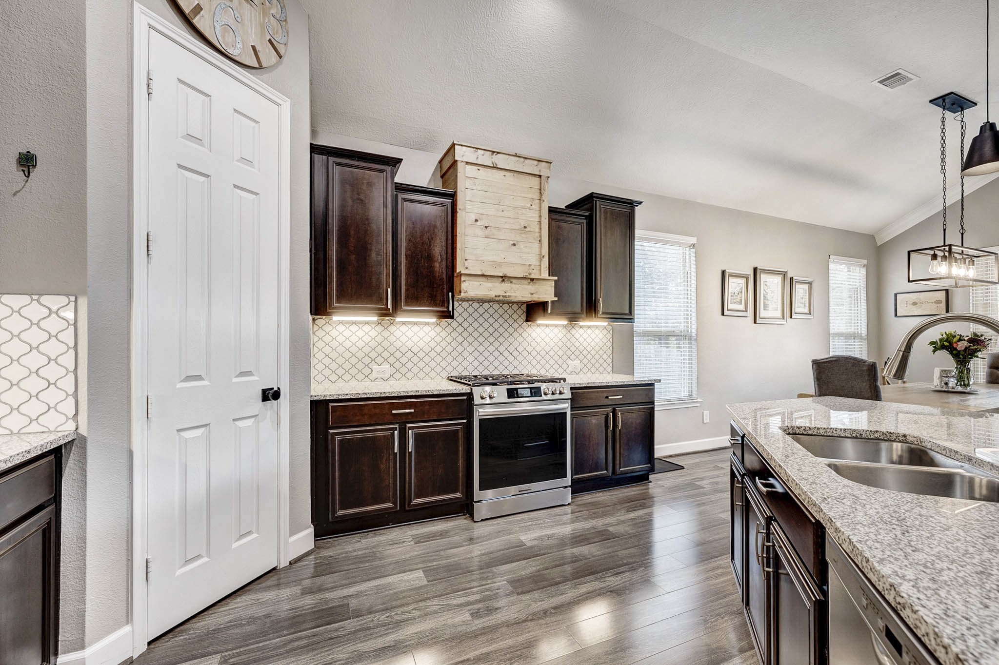 1996 Elkington Circle Conroe, TX 77304 - Photo 35 of 50