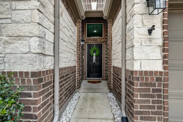 $354,900 | 1996 Elkington Circle, Conroe, TX 77304