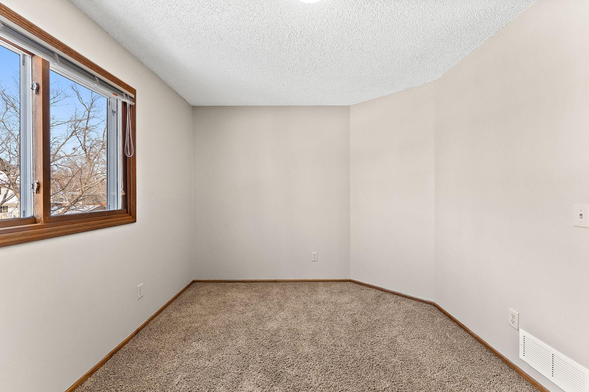 13168 Crocus Street Northwest Coon Rapids, MN 55448 - Photo 31 of 51