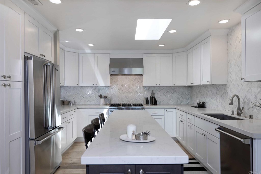 12941 Caminito En Flor Del Mar, CA 92014 - Photo 6 of 25