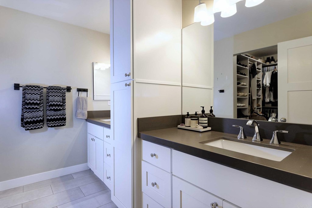 12941 Caminito En Flor Del Mar, CA 92014 - Photo 8 of 25