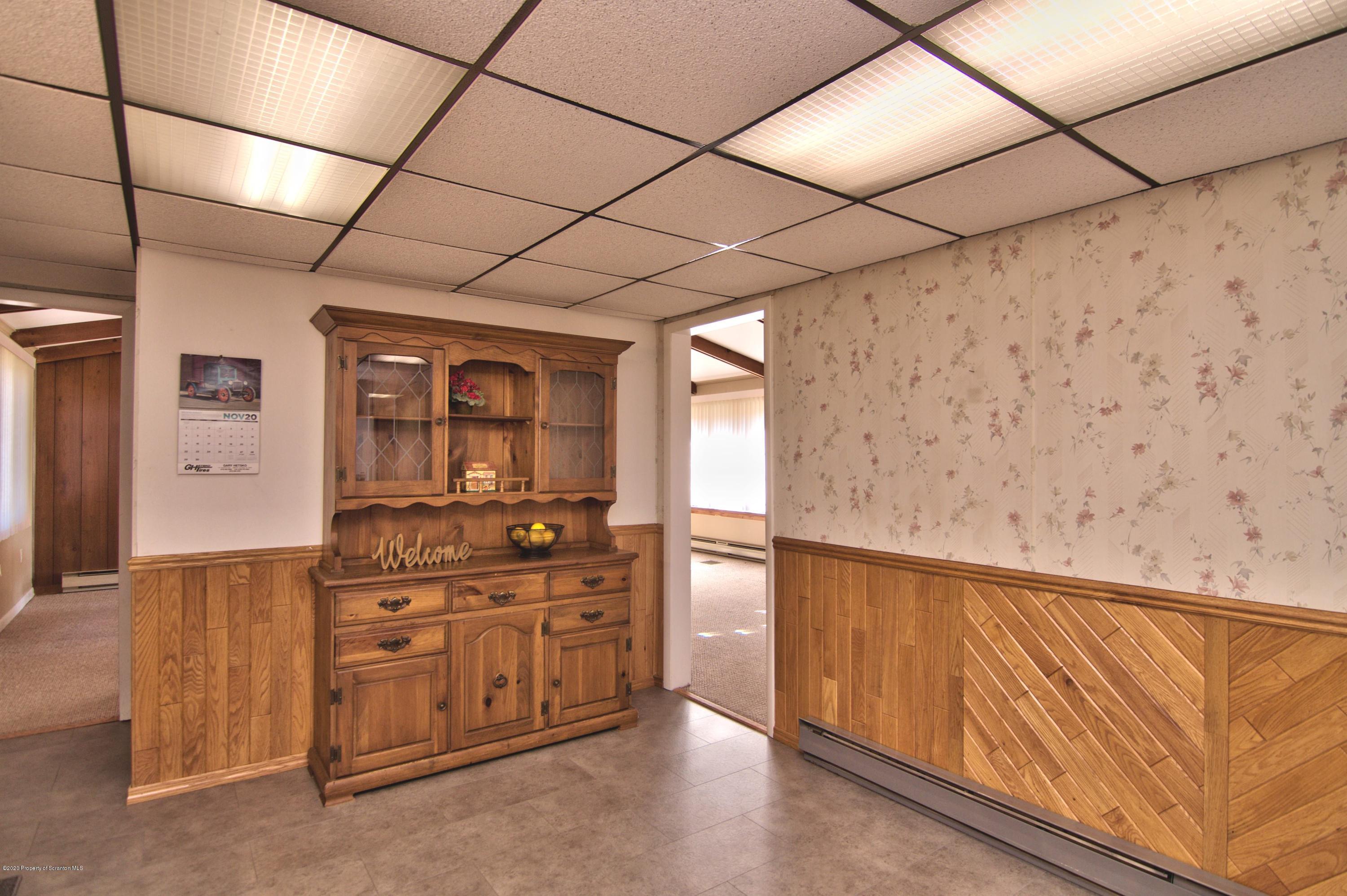 2151 Aberdeen Road Moscow, PA 18444 - Photo 20 of 65