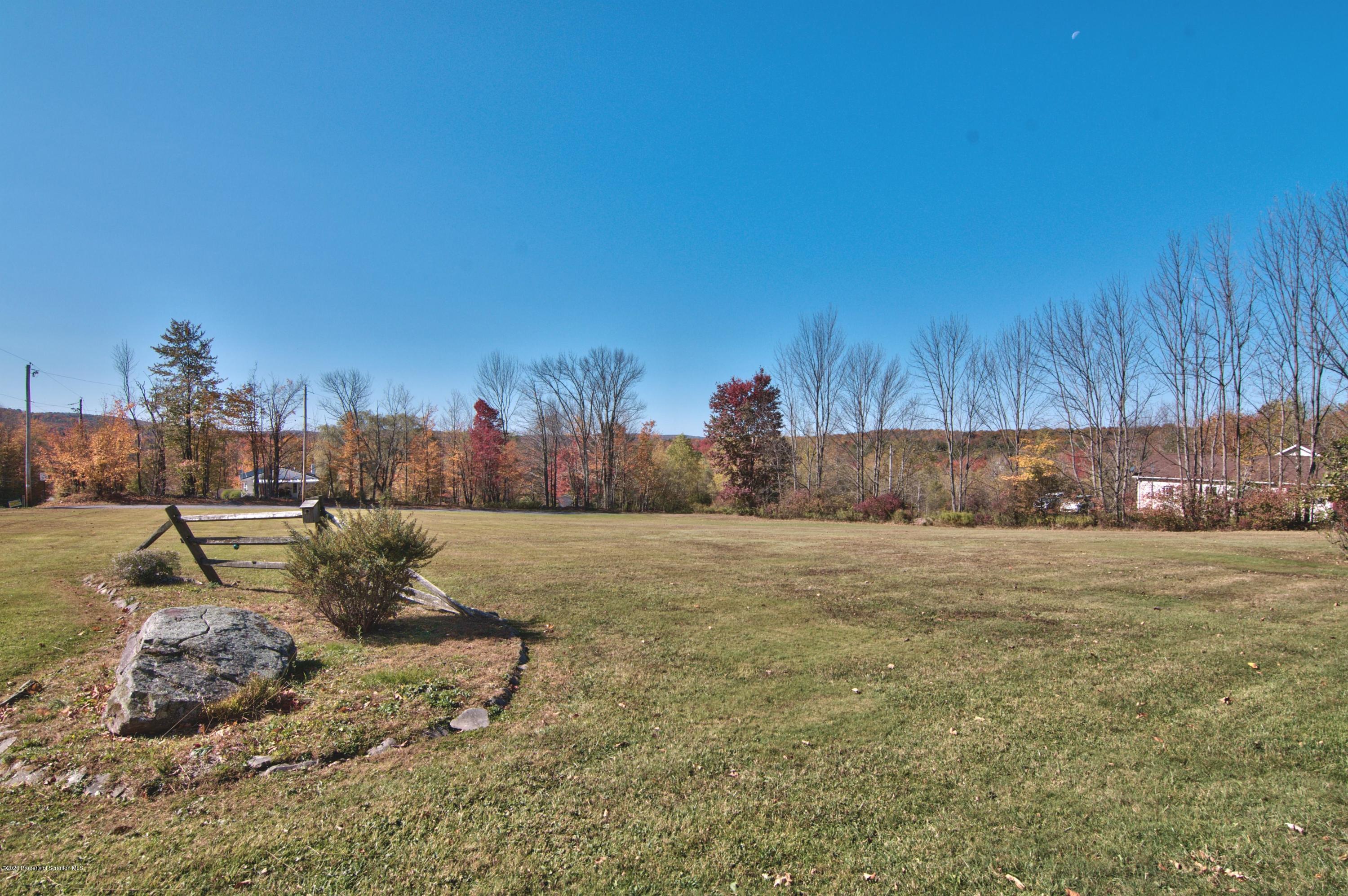 2151 Aberdeen Road Moscow, PA 18444 - Photo 4 of 65