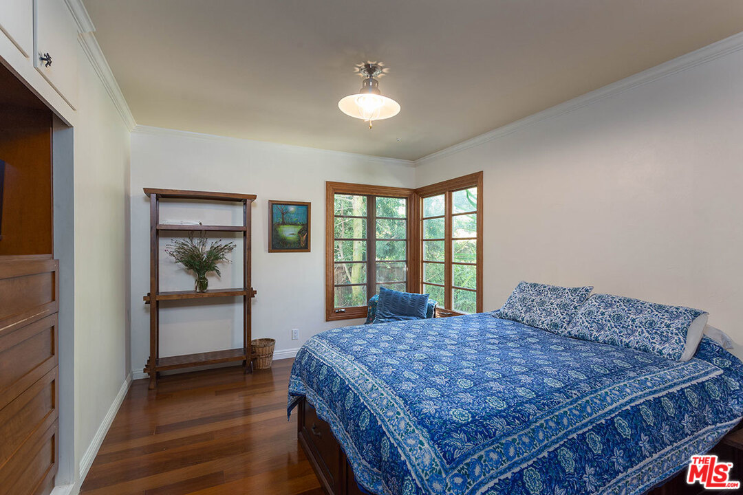 3423 Merrimac Road Los Angeles, CA 90049 - Photo 22 of 30 Gallery Image 22