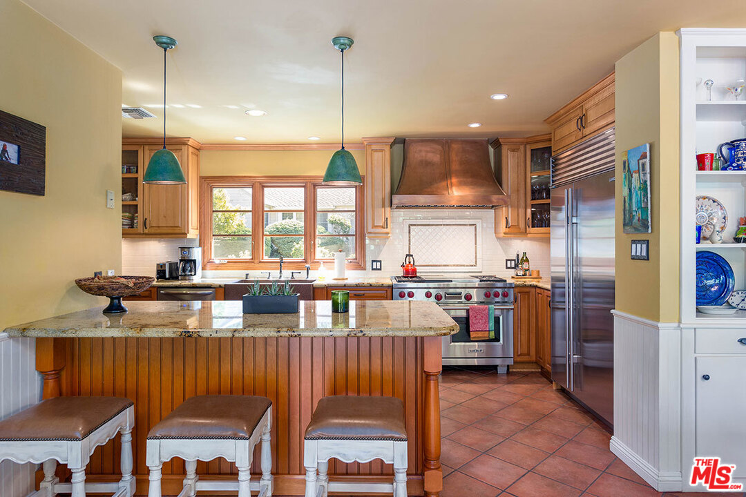 3423 Merrimac Road Los Angeles, CA 90049 - Photo 10 of 30 Gallery Image 10