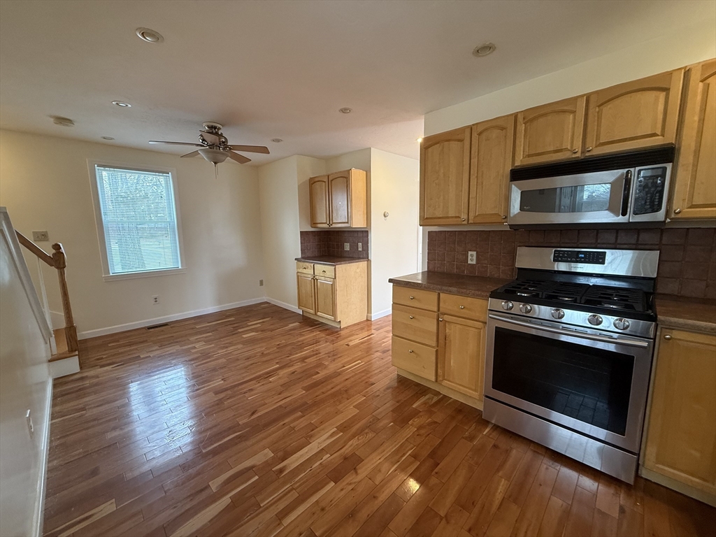 26 Old Faith Road, Unit 26 Shrewsbury, MA 01545 - Photo 3 of 16