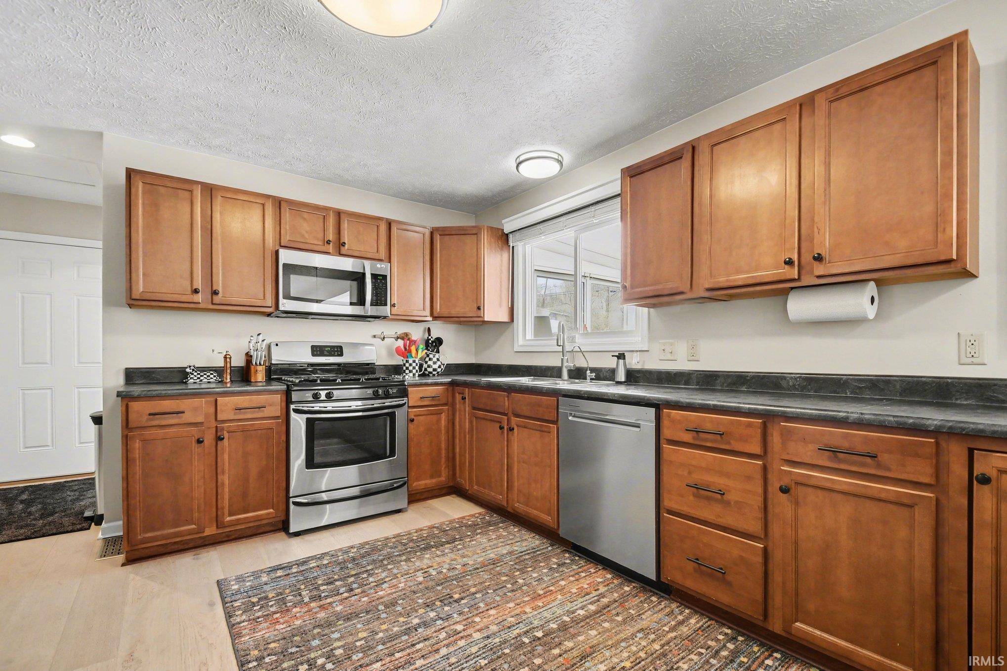 3519 Springbrook Drive South Bend, IN 46614 - Photo 6 of 26