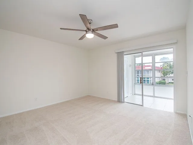 $1,600 | 28 Pine Arbor Lane, Unit 206, Vero Beach, FL 32962