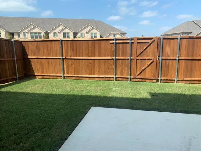 $2,950 | 5537 Yellowstone Road, The Colony, TX 75056