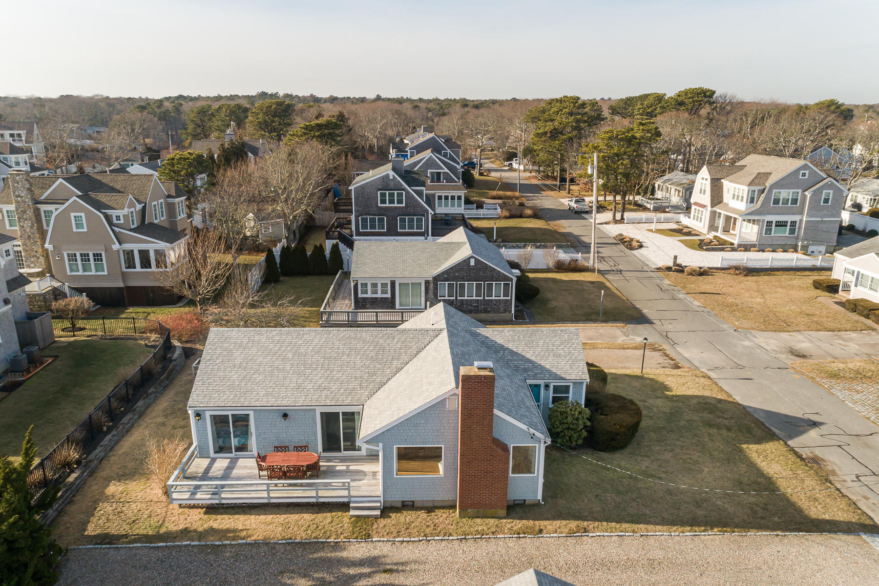 53 Kim Path Mashpee, MA 02649 - Photo 6 of 42 53KimPathMashpee-0031