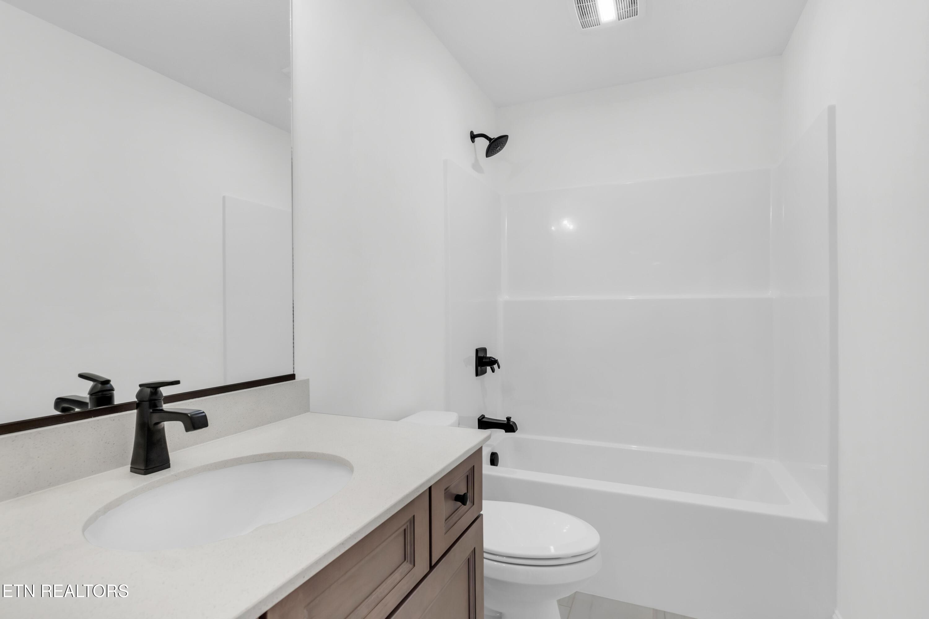 1136 Branch Hook Road Knoxville, TN 37934 - Photo 34 of 49 IMG_5458