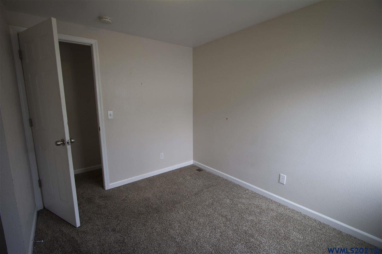 2010 Southwest 3rd ( Street, Unit 4 Corvallis, OR 97333 - Photo 15 of 22