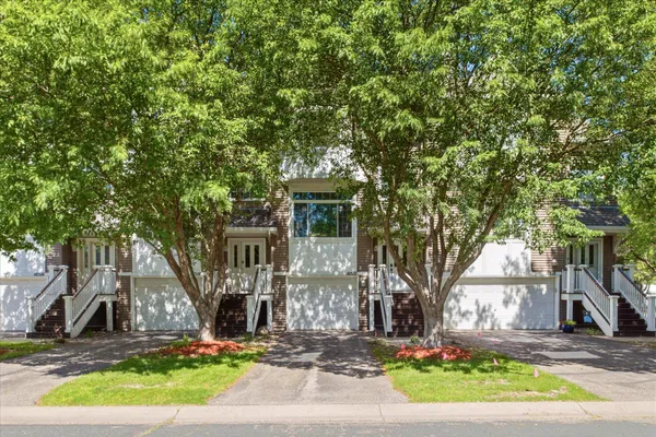 $320,000 | 10512 8th Avenue North, Plymouth, MN 55441