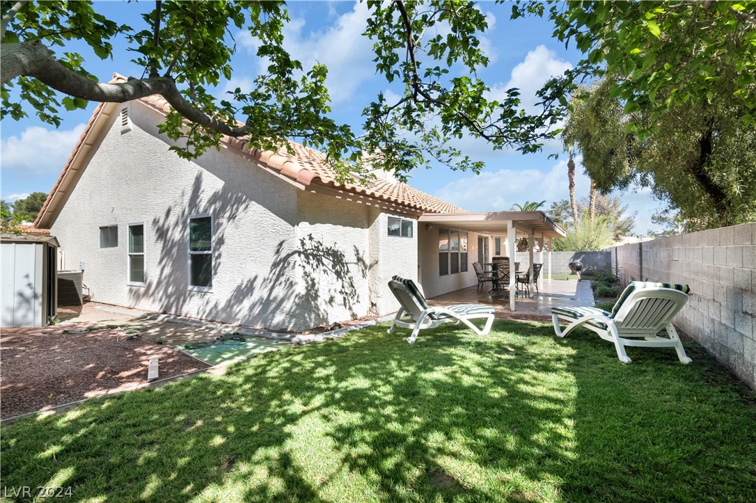 212 Pocahontas Court Henderson, NV 89074 - Photo 28 of 28 view from right side corner looking left