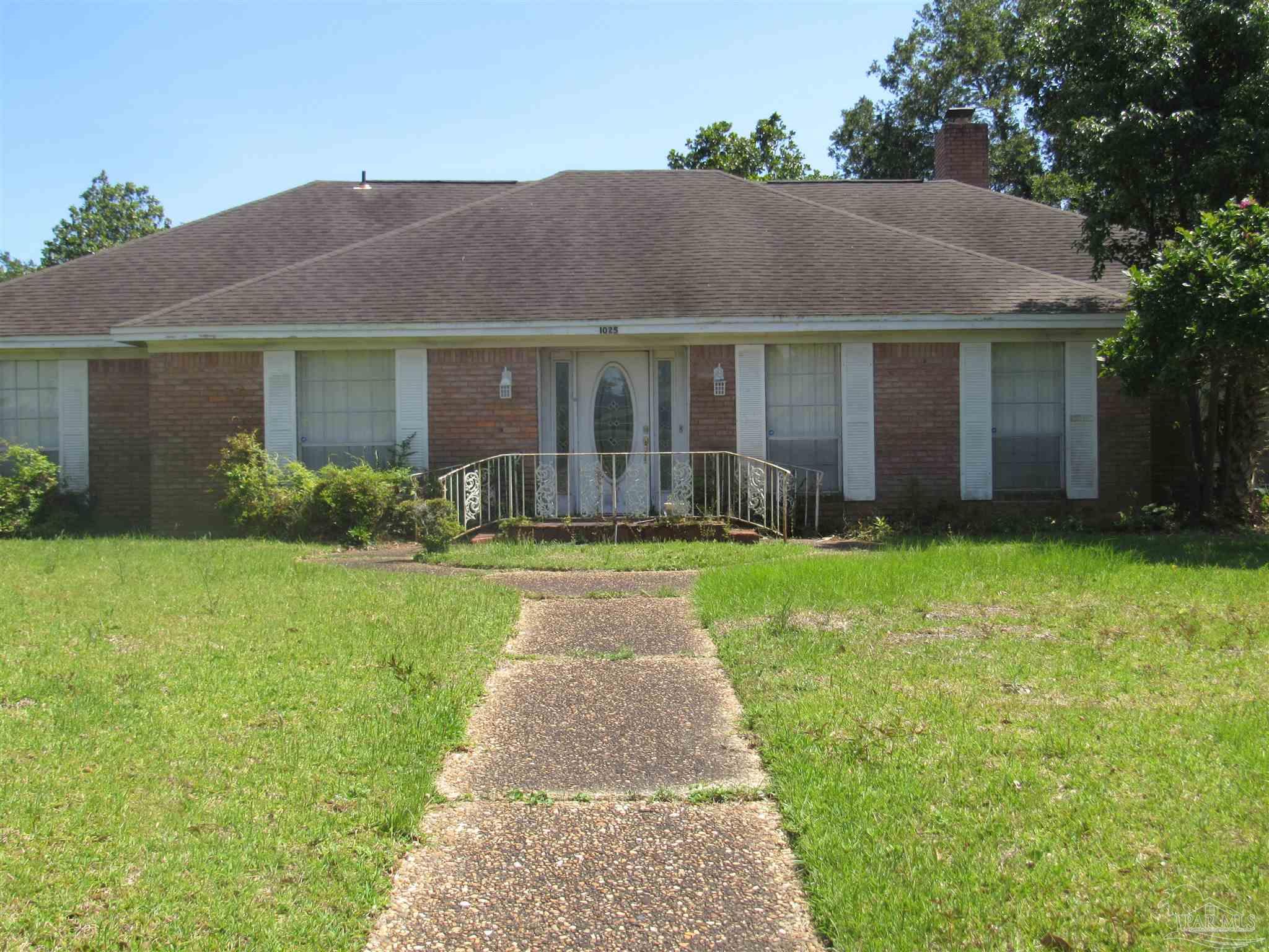 1025 Farmington Road Pensacola, FL 32504 - Photo 1 of 20 Gallery Image 1