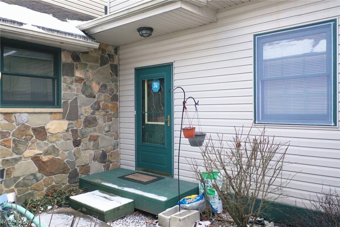 6962 Mill Road, Unit 2 Brecksville, OH 44141 - Photo 1 of 29 front door