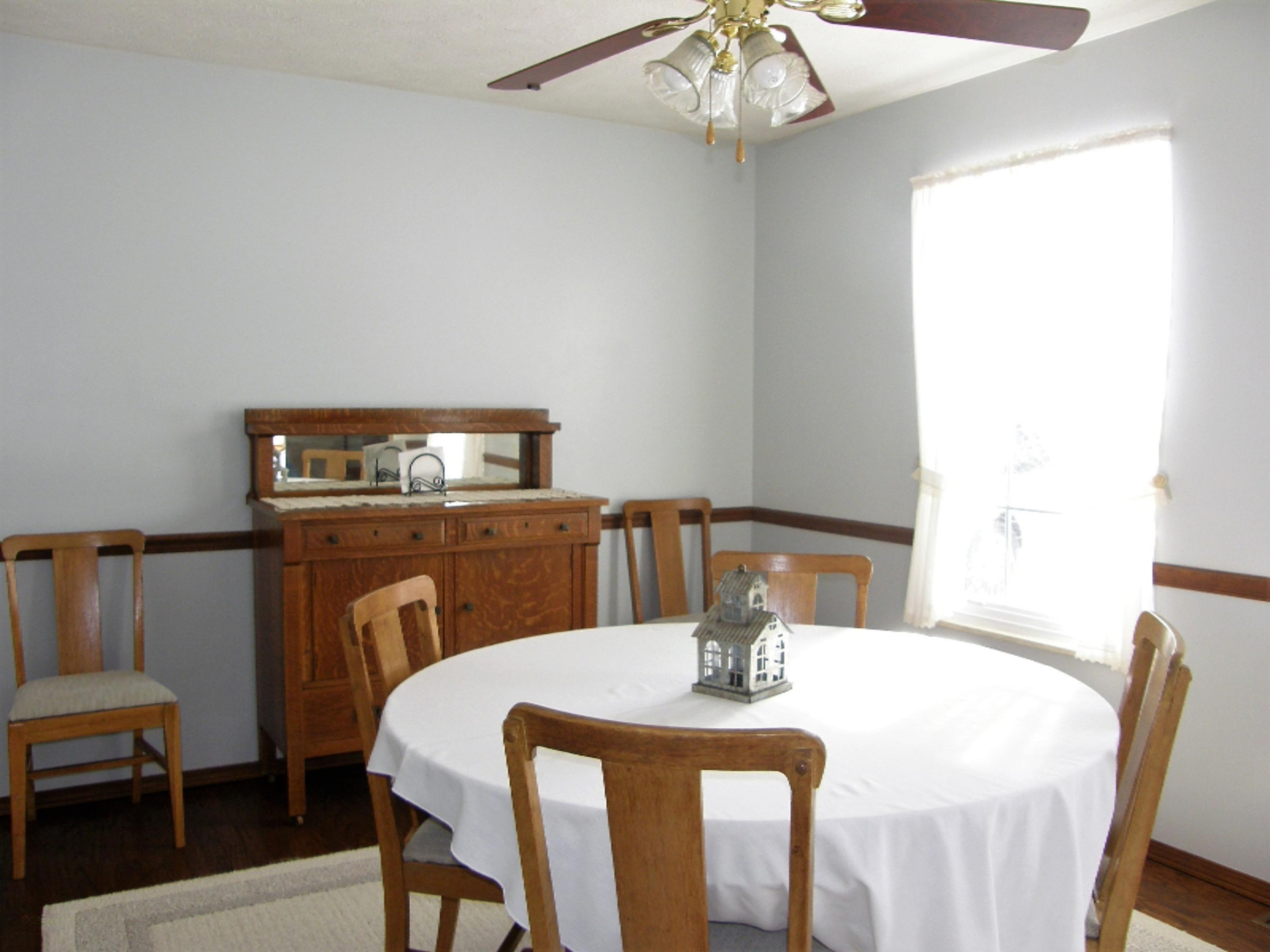 1555 Harrah Road Niles, MI 49120 - Photo 9 of 63 1555_9_DiningRm