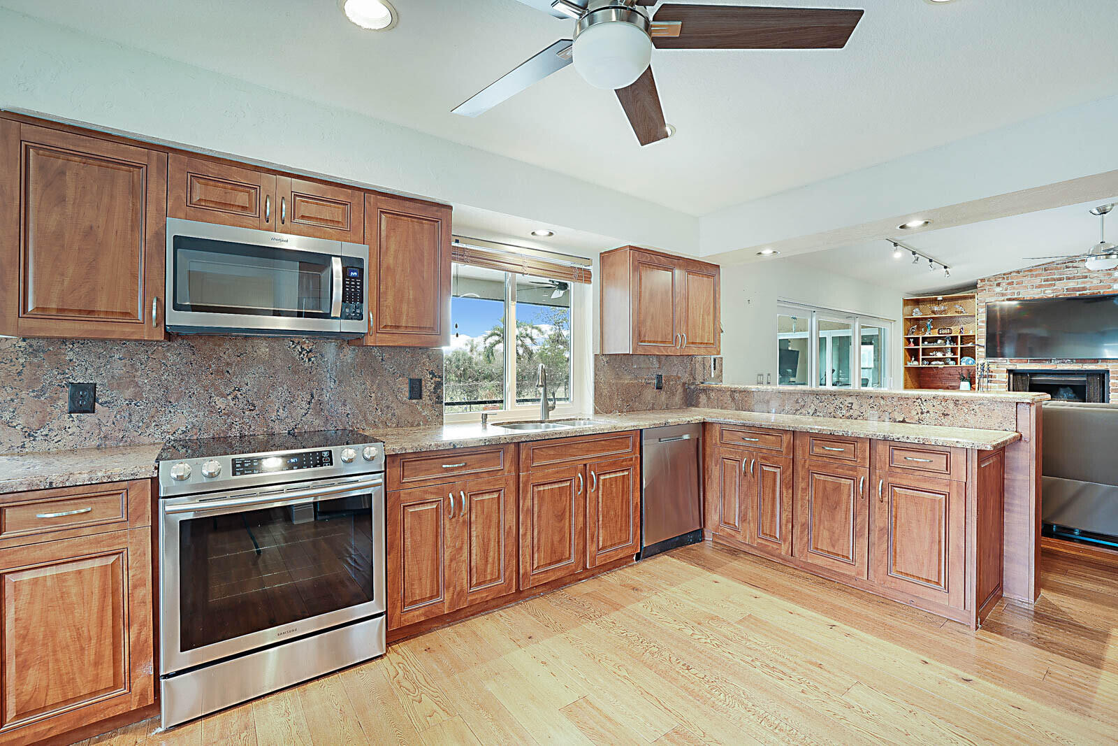 4422 Brandywine Drive Boca Raton, FL 33487 - Photo 8 of 21 13_4422_Brandywine_Drive13_mls