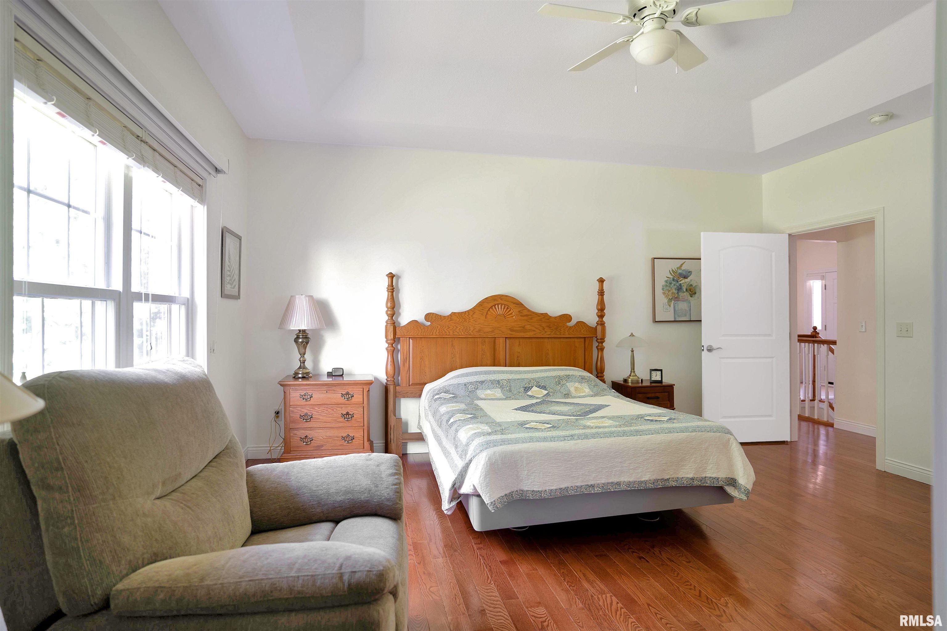 1842 Kern Road Washington, IL 61571 - Photo 17 of 51 Gallery Image 17
