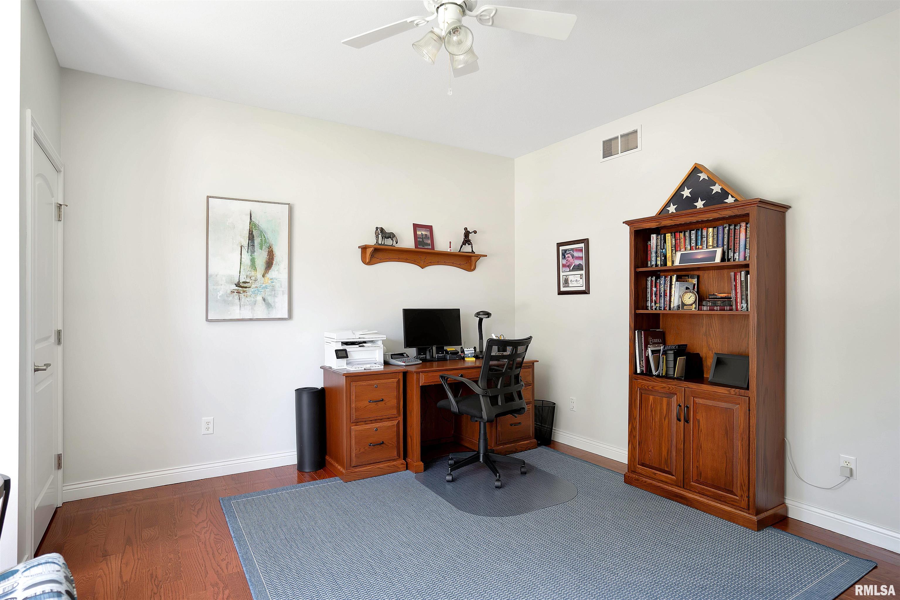 1842 Kern Road Washington, IL 61571 - Photo 26 of 51 Gallery Image 26