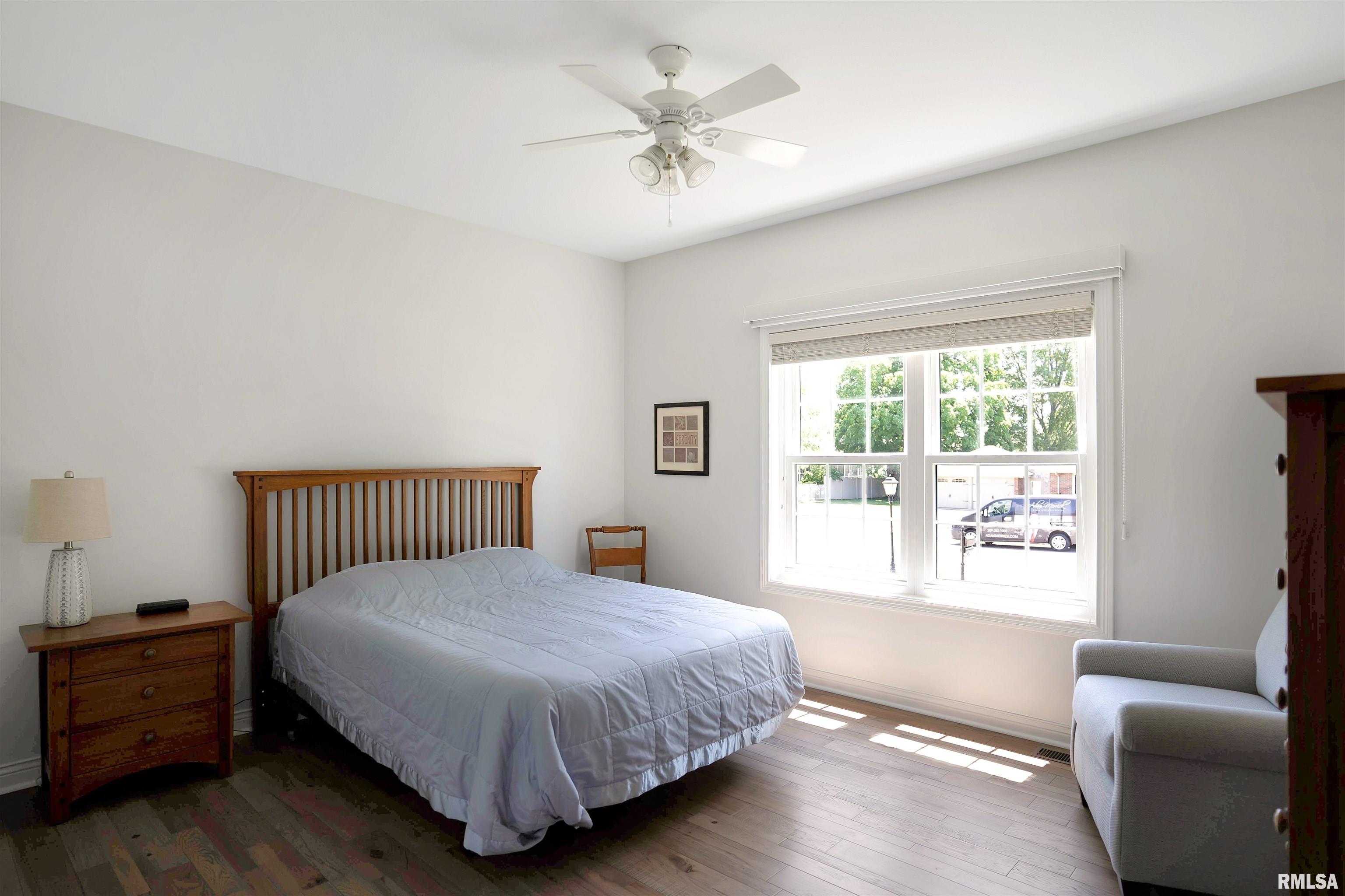 1842 Kern Road Washington, IL 61571 - Photo 28 of 51 Gallery Image 28