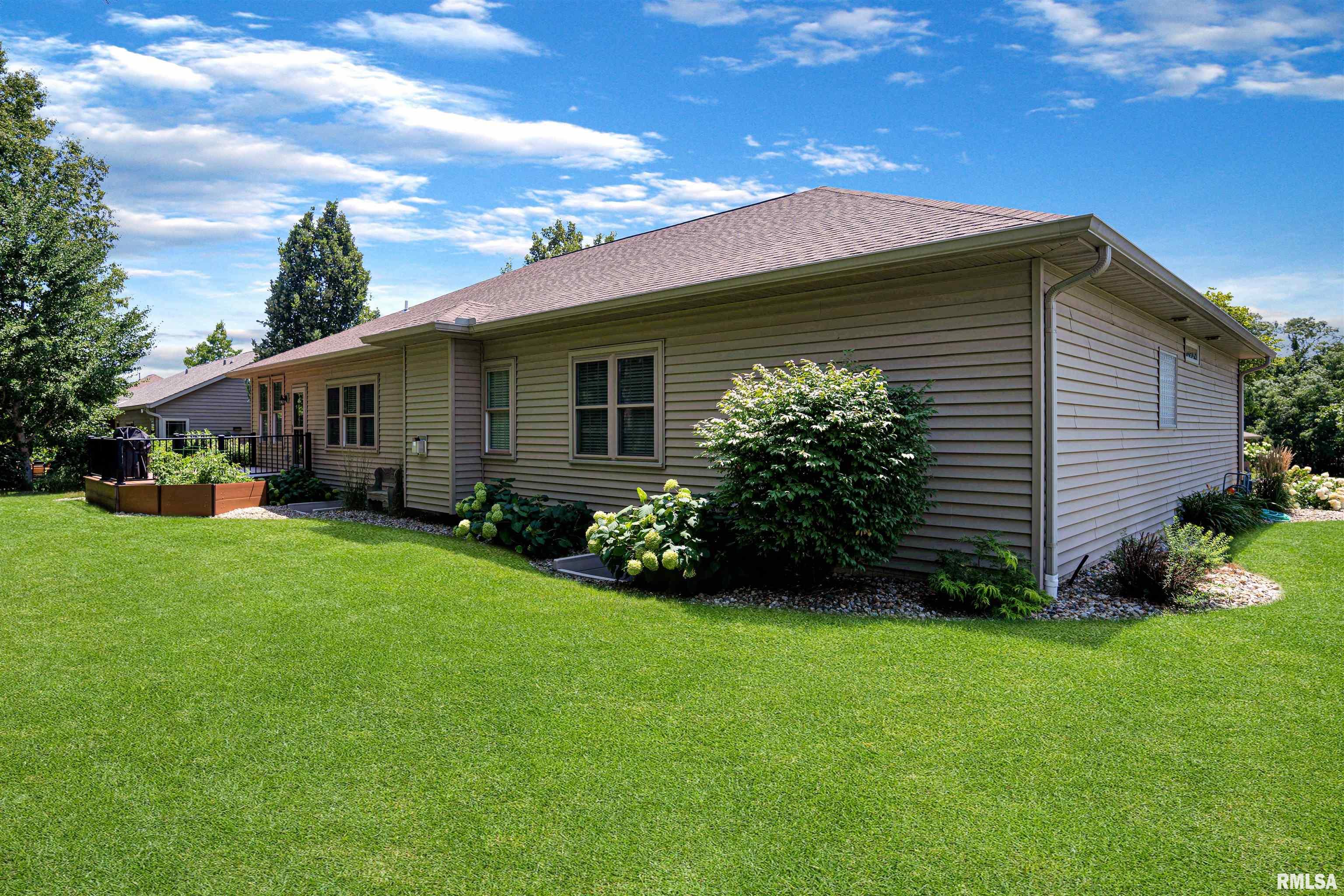 1842 Kern Road Washington, IL 61571 - Photo 46 of 51 Gallery Image 46