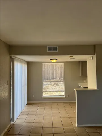 $1,925 | 6497 Hart Lane, Austin, TX 78731