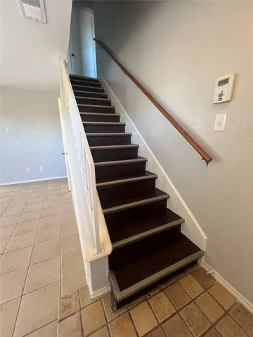 $1,925 | 6497 Hart Lane, Austin, TX 78731