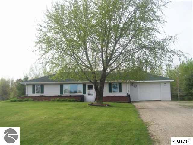 10129 East Wing Road Shepherd, MI 48883 - Photo 1 of 7 1769910.JPG
