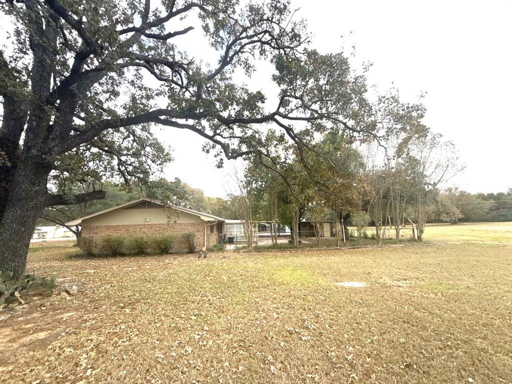 150 Lazy Way Fairfield, TX 75840 - Photo 16 of 21