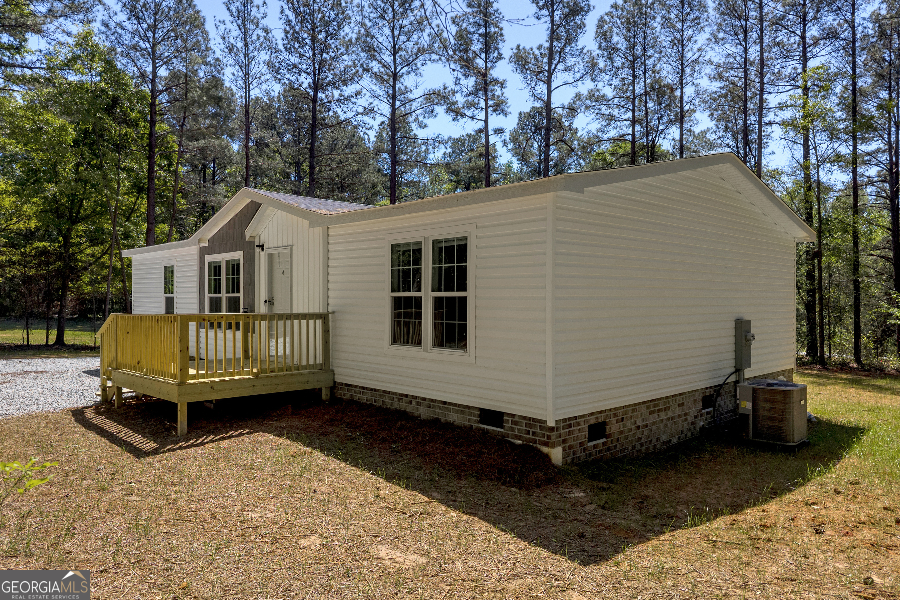 108 Shiloh Church Road Dewy Rose, GA 30634 - Photo 3 of 39