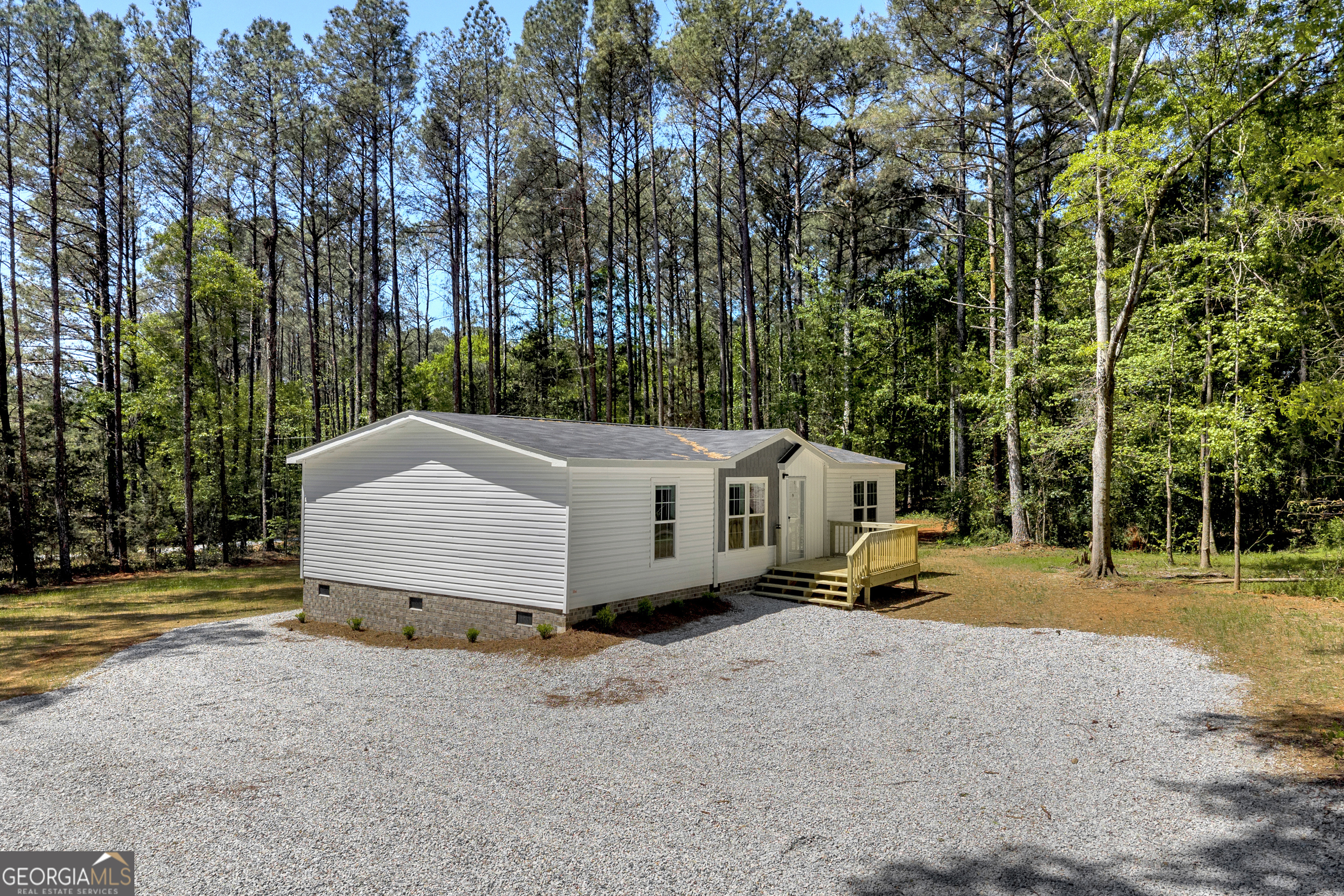 108 Shiloh Church Road Dewy Rose, GA 30634 - Photo 4 of 39